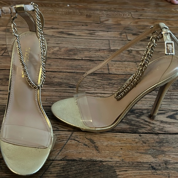 Shoe Dazzle Shoes - Show dazzle gold heels